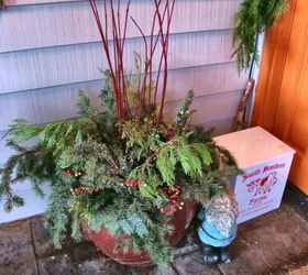 christmas decorating outdoors, christmas decorations, container gardening, gardening, seasonal holiday decor