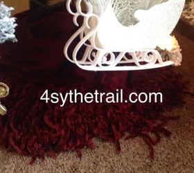 alternative for a tree skirt, christmas decorations, seasonal holiday decor