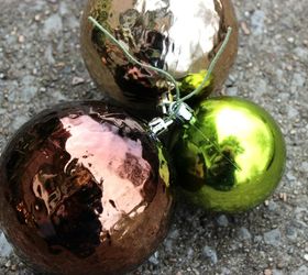easiest christmas window box idea ever, christmas decorations, crafts, seasonal holiday decor