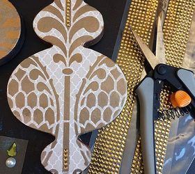 diy stenciled christmas tree ornaments, christmas decorations, crafts, seasonal holiday decor