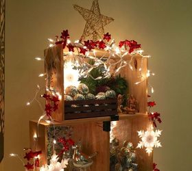 crate christmas tree, christmas decorations, repurposing upcycling, seasonal holiday decor