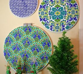 giant quilting hoop christmas ornaments, christmas decorations, crafts, seasonal holiday decor