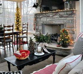 cozy christmas back porch, christmas decorations, decks, home decor, porches, seasonal holiday decor