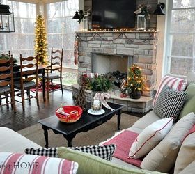 cozy christmas back porch, christmas decorations, decks, home decor, porches, seasonal holiday decor