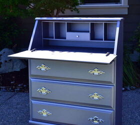 10 desk gets a metallic makeover, painted furniture