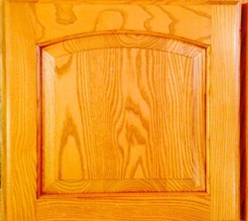 antointette s kitchen cabinet transformation with glazing, kitchen cabinets, kitchen design, kitchen island, painting, BEFORE SAMPLE OAK DOOR