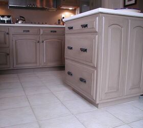 antointette s kitchen cabinet transformation with glazing, kitchen cabinets, kitchen design, kitchen island, painting
