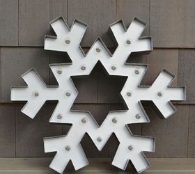 winter window dressing, container gardening, gardening, seasonal holiday decor