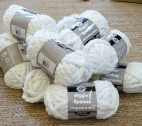 a thick cozy chunky diy blanket in one day, crafts