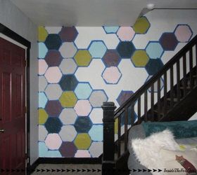 diy honeycomb accent wall, home decor, painting, wall decor