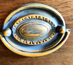 antique vanity refinishing a 35 garage sale find, chalk paint, painted furniture, Knobs