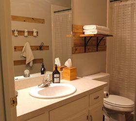 outhouse themed bathroom, bathroom ideas, rustic furniture