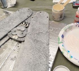 up cycled ceiling fan blades, crafts, repurposing upcycling, seasonal holiday decor, wall decor