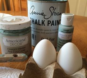 diy speckled robin s eggs, chalk paint, easter decorations, seasonal holiday decor