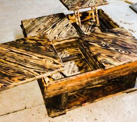 Pallet Wood Coffee Table With Cantilevered Sections to Use a Tray Tabl