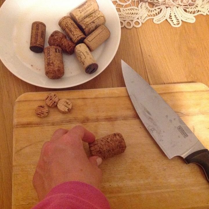 cork magnets, repurposing upcycling, wall decor