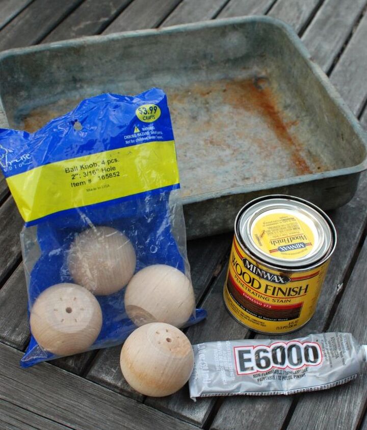 five minute farmhouse footed stool, organizing, repurposing upcycling, rustic furniture, storage ideas