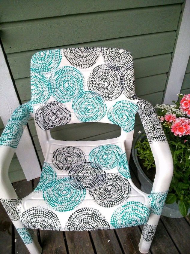garden chair covered with ikea napkins, decoupage, outdoor furniture