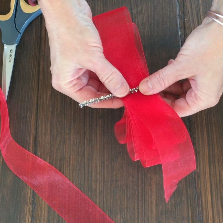 how to tie a christmas bow in 3 easy steps hometalk how to tie a christmas bow in 3 easy steps hometalk