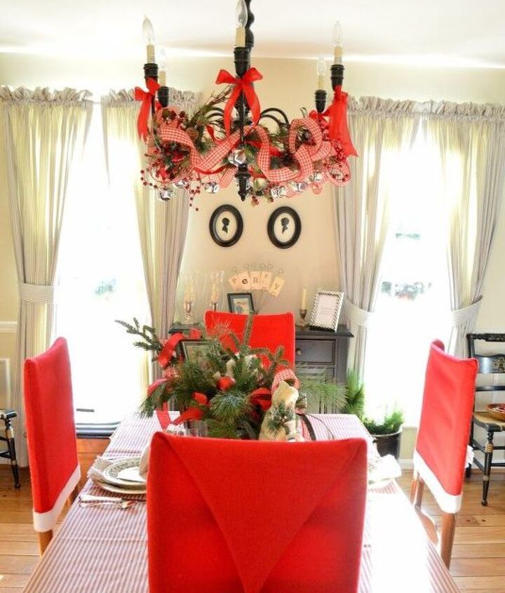 Christmas Holiday Chandelier Decor Hometalk how-to-decorate-a-chandelier-for-christmas-storables