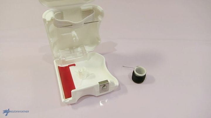 dental floss sewing kit hack