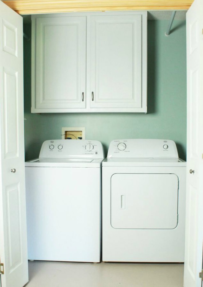 s 11 ways to update your dark and dingy laundry room for under 100, laundry rooms, Match your colored appliances