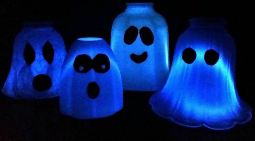 s 15 ways you never thought of using light fixtures in your home, home decor, Make your guest smile with emoji shades