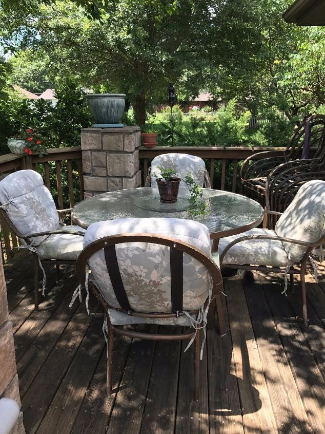 Re-purposed Table Base Hometalk