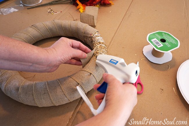 unbelievably easy fall burlap wreath