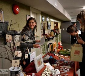 the hometalk meetup that loved on junk and africa, gardening, There was even African shopping opportunities Each table was geared to directly help African artists The craftsmanship was outstanding