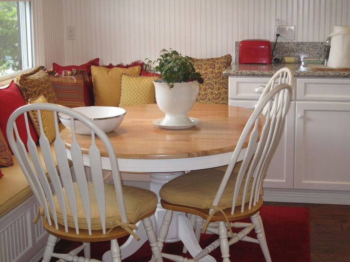 New kitchen with great storage under banquette & in butlers pantry ...