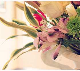 learn to make a flower arrangement, crafts, Learn how to arrange your flowers from the largest to the smallest