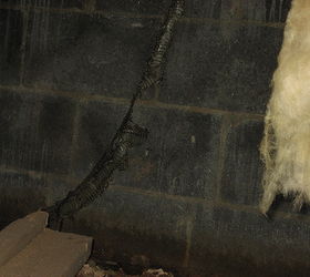 hey guys doing a evaluation of a properties crawl space and stumbled upon this near
