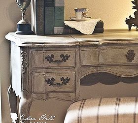 camille my trash turned treasure french vanity, chalk paint, painted furniture, Close up of French vanity