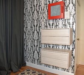 No Entryway? Here's How to Fake a Beautiful and Functional Entryway