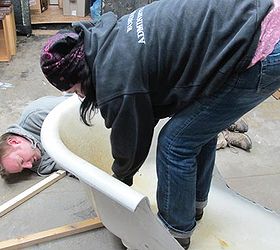 clawfoot tub to chaise lounge, painted furniture, repurposing upcycling, Adding a kickstand to the back of the tub just to make sure it doesnt tip from being weighted on one end Thanks to Mark from Iron Craft for making me some custom iron curvy little kickstands