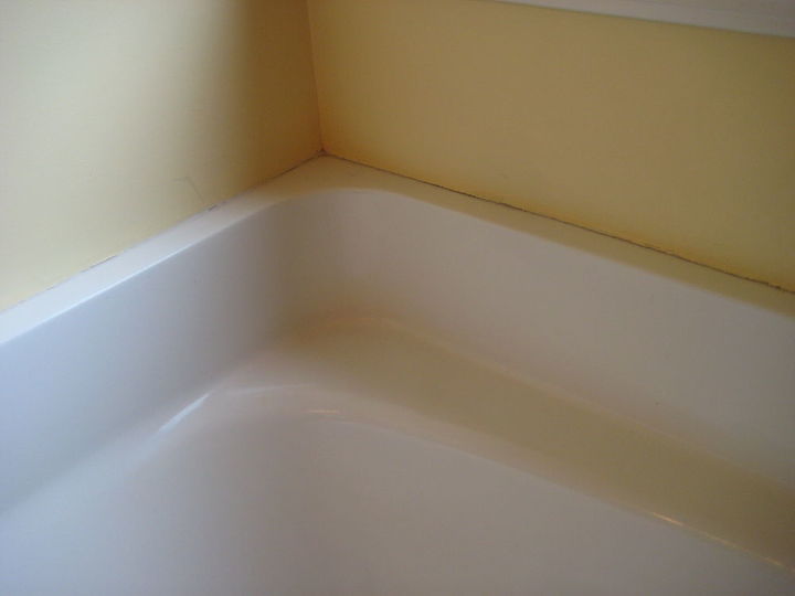 re seal master bathtub, corner of tub