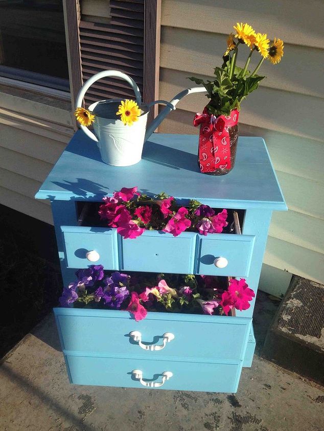 i got the blues in spring, gardening, mason jars, painted furniture, repurposing upcycling