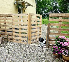 make a pallet fence that will cost you nothing