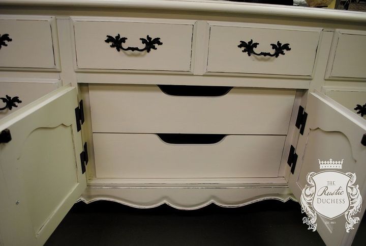 thomasville 9 drawer dresser, painted furniture, rustic furniture