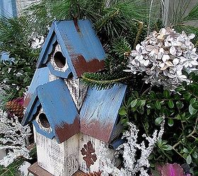 winter window box decorating, gardening, outdoor living, seasonal holiday decor, Close up of the birdhouse window box