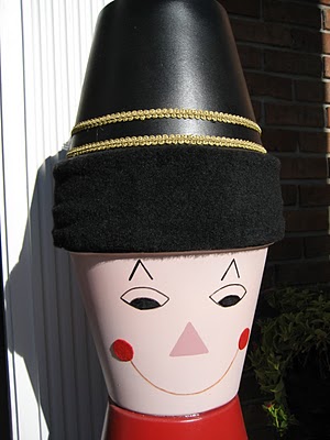 how to make a pot soldier, crafts, doors, seasonal holiday decor