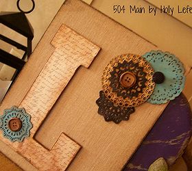 monogrammed burlap canvas, crafts, decoupage, I love the look of this simple canvas full of personality