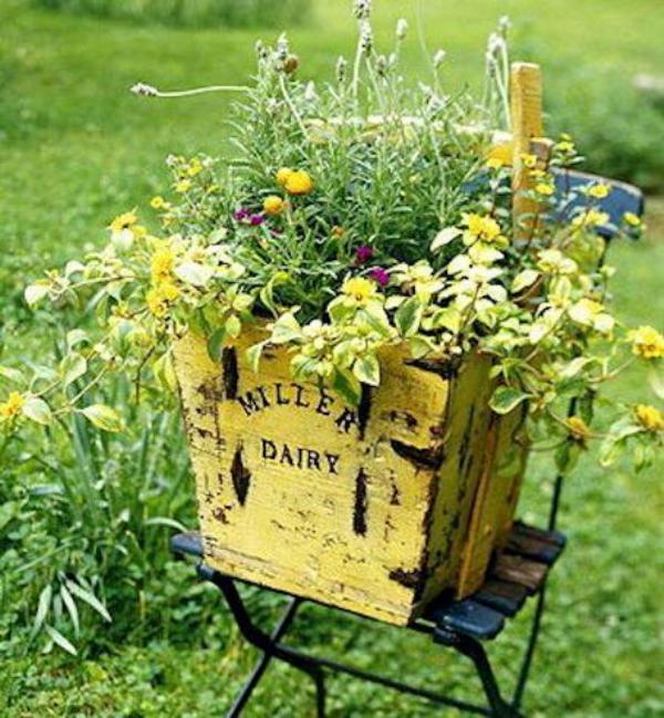 ever wonder why you can t find any old vintage watering cans, gardening, repurposing upcycling, Quaint and very French looking