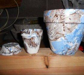 marbling flower pots with spray paint
