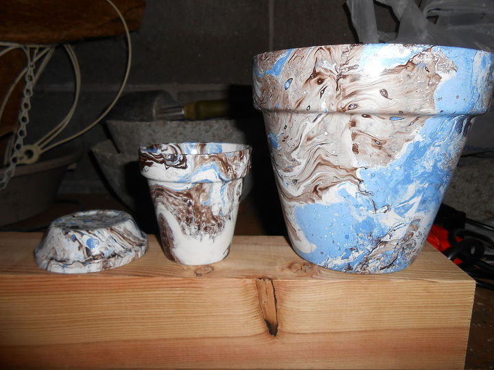 marbling flower pots with spray paint, crafts, flowers, gardening, painting