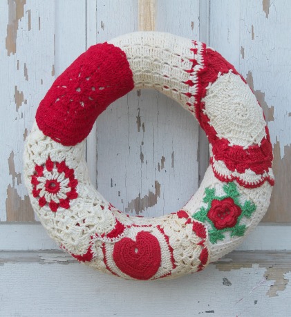 wreaths made from vintage crocheted potholders, crafts