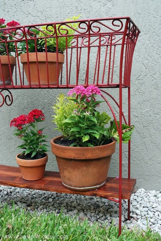 renovado cesta de alambre para plantas, Me encanta el nuevo soporte para plantas que he creado Ver el tutorial completo aqu