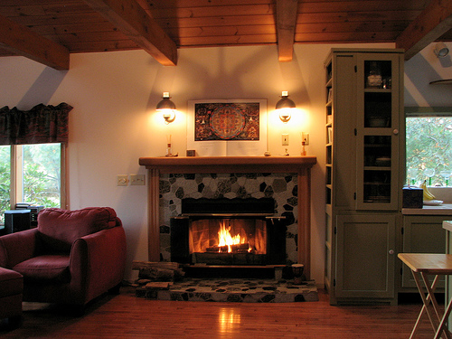 how to re create a cosy winter cabin at home, home decor, living room ideas