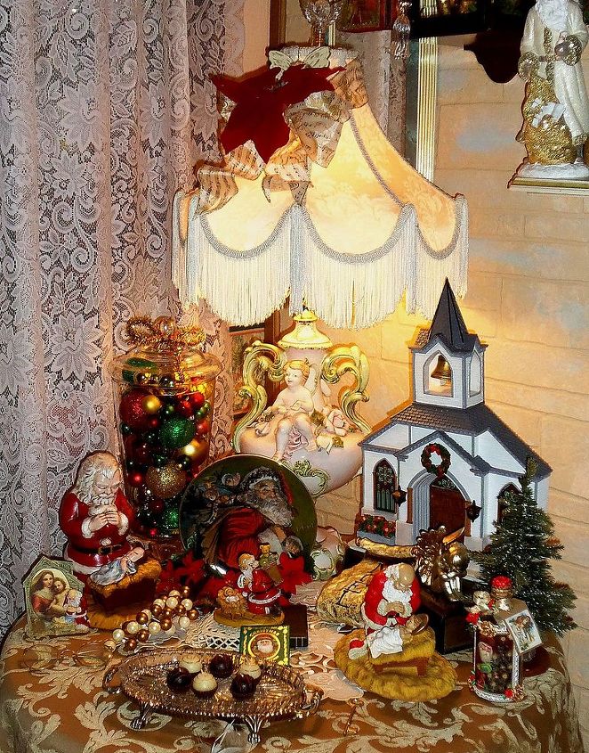christmas home tour part 2 the living room, seasonal holiday d cor, My Praying Santas